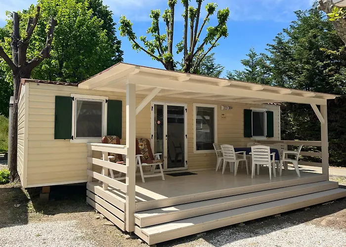 Chalet Camping River Italie Met 2 Slaapkamers