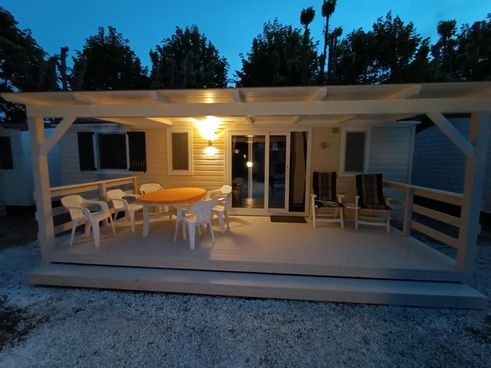 River Italie Met 2 Slaapkamers Chalet Ameglia
